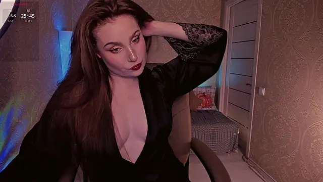 Snapshot of Eesmaaarrr chatting on November 17, 11:43 pm Eesmaaarrr online show from November 17, 11:43 pm