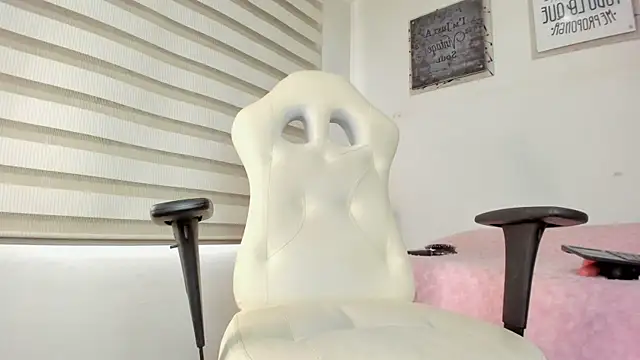 Violet spencer online show from December 10, 7:32 pm