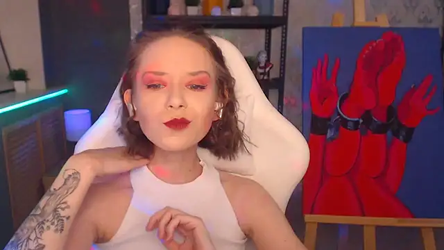 FascinatingEyess online show from December 14, 10:07 pm