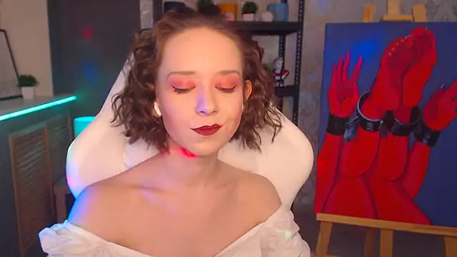 FascinatingEyess online show from December 22, 6:48 pm