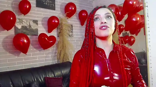 Snapshot of elizatexx chatting on February 19, 3:06 am elizatexx online show from February 19, 3:06 am