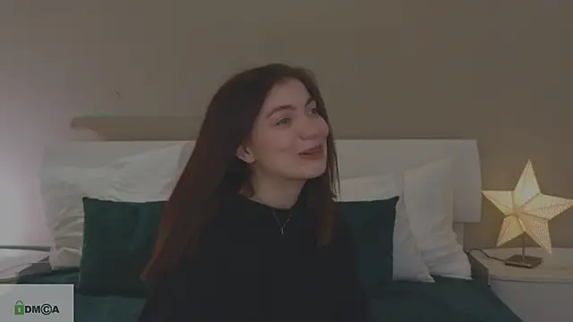 katty  cat online show from December 14, 4:09 pm