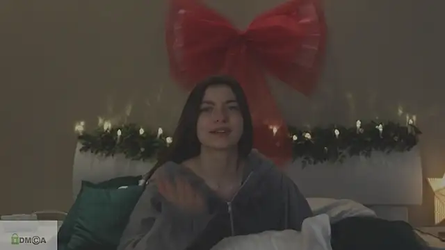 katty  cat online show from December 25, 7:13 pm