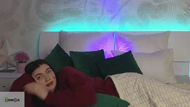 katty  cat online show from January 23, 4:04 pm