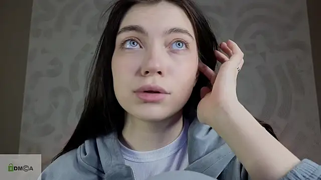 katty  cat online show from January 31, 1:02 pm