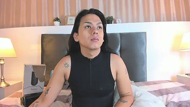 yossi peach cute online show from March 9, 4:05 am