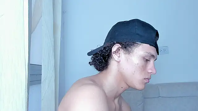 laurent nova online show from January 28, 10:23 pm