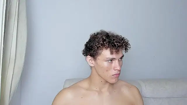 laurent nova online show from February 12, 9:52 am