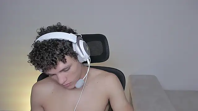 laurent nova online show from September 11, 6:41 pm