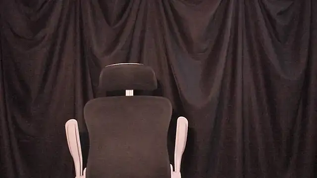 laurent nova online show from July 28, 7:39 pm