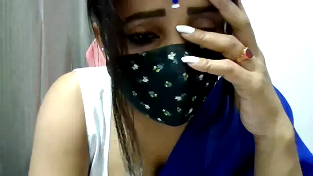 Snapshot of Queenhimanshi chatting on November 3, 9:05 pm Queenhimanshi online show from November 3, 9:05 pm