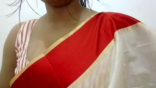 Snapshot of Queenhimanshi chatting on November 29, 1:52 am Queenhimanshi online show from November 29, 1:52 am