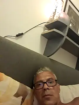 Snapshot of Picolo4111 chatting on September 14, 5:56 pm Picolo4111 online show from September 14, 5:56 pm