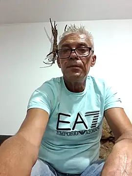 Snapshot of Picolo4111 chatting on September 19, 6:30 pm Picolo4111 online show from September 19, 6:30 pm