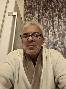 Snapshot of Picolo4111 chatting on October 18, 6:30 pm Picolo4111 online show from October 18, 6:30 pm