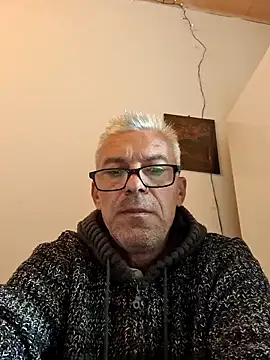 Snapshot of Picolo4111 chatting on October 19, 7:09 am Picolo4111 online show from October 19, 7:09 am