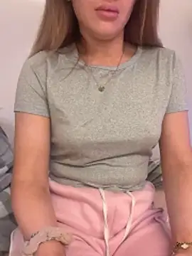 Holly-Glamour online show from November 23, 4:34 am