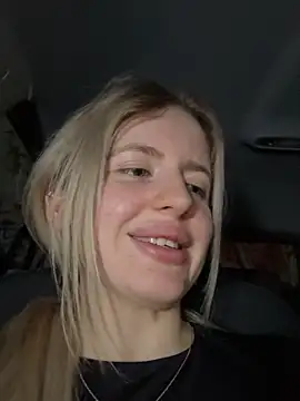 Holly-Glamour online show from April 18, 11:16 pm