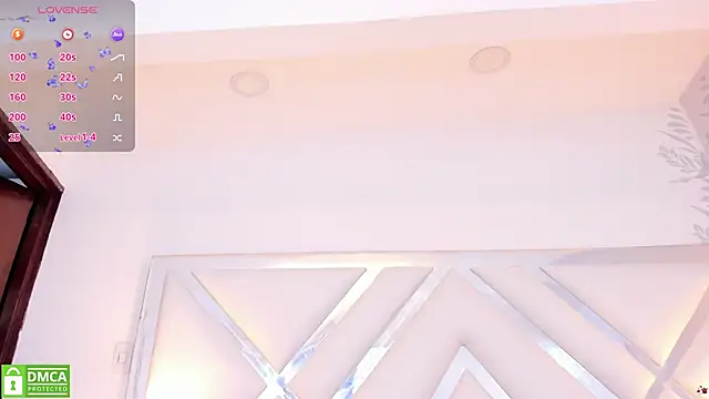 Snapshot of belacampbell chatting on January 4, 10:34 pm belacampbell online show from January 4, 10:34 pm