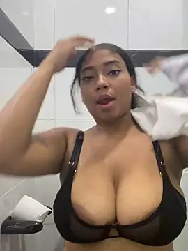 Snapshot of belacampbell chatting on January 29, 6:33 am belacampbell online show from January 29, 6:33 am