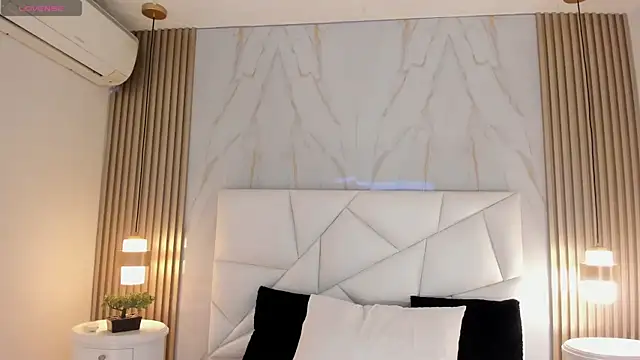 Snapshot of belacampbell chatting on October 14, 4:57 am belacampbell online show from October 14, 4:57 am