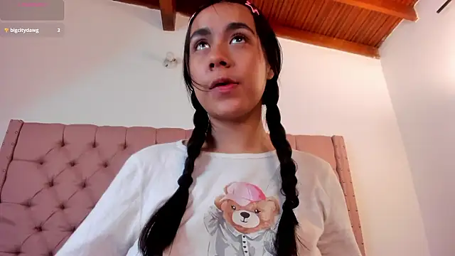 xanna sweet online show from December 10, 12:50 am