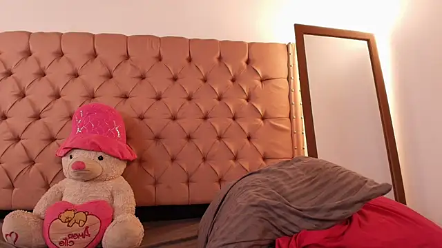 xanna sweet online show from December 12, 11:47 pm