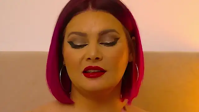 RissaRheys online show from December 6, 10:19 pm