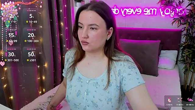 FeralPeach online show from March 13, 6:48 am