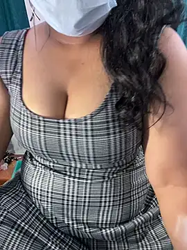 Snapshot of _dr_hot_ chatting on January 2, 3:29 pm dr hot online show from January 2, 3:29 pm