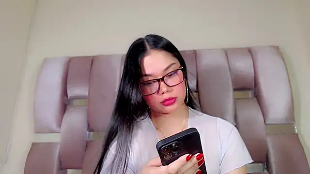 JasmineMoore online show from July 29, 9:02 pm