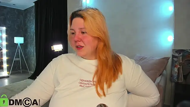 Ruth Oliver online show from October 28, 1:09 am