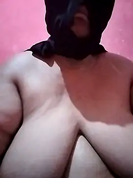 naughtygrannyXXX online show from October 17, 8:11 pm