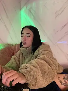 Ady 18 online show from February 20, 11:32 pm