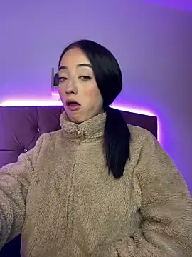 Ady 18 online show from March 4, 11:32 pm