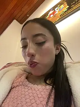 Ady 18 online show from March 12, 7:06 pm