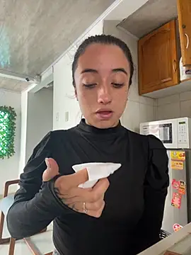 Ady 18 online show from September 8, 6:40 pm