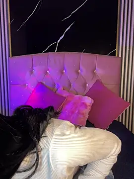 Ady 18 online show from September 12, 7:47 pm