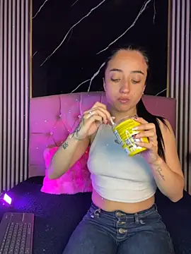 Ady 18 online show from September 24, 6:11 pm