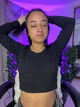 Ady 18 online show from January 17, 8:23 pm