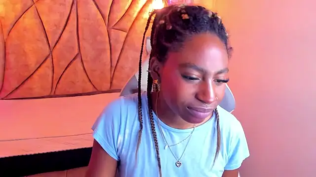 Queen perla  online show from January 16, 2:51 pm