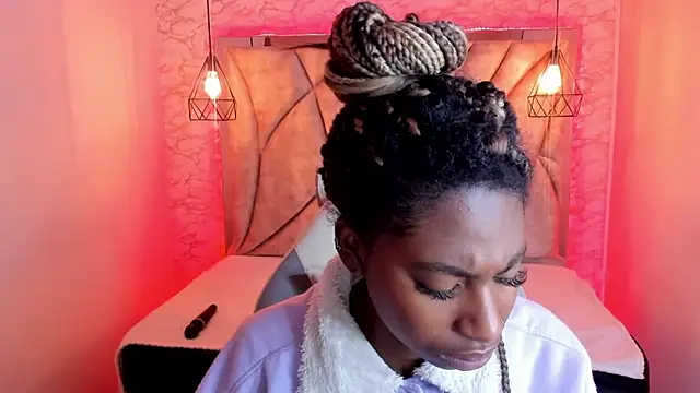 Queen perla  online show from February 8, 12:28 pm