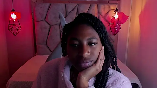 Queen perla  online show from March 19, 12:23 pm