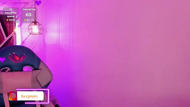 Queen perla  online show from September 9, 11:32 am