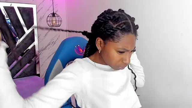 Queen perla  online show from October 23, 12:04 pm