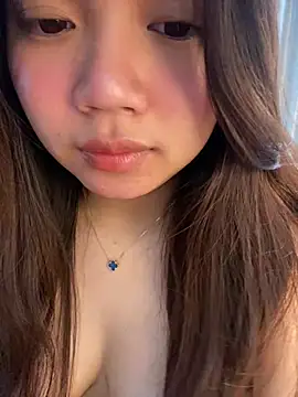 Hotellinh12 online show from April 3, 4:43 am