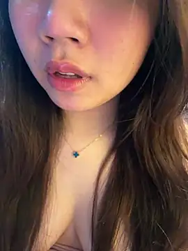 Hotellinh12 online show from June 12, 3:33 pm