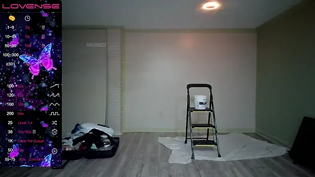 Milfshakecafe online show from September 18, 12:34 am