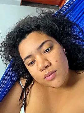 Watagatapitusberry1 online show from November 21, 3:44 pm