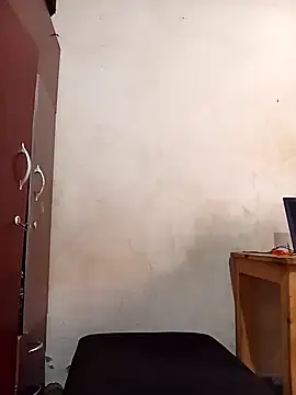 Uncletee112 online show from September 12, 11:43 am